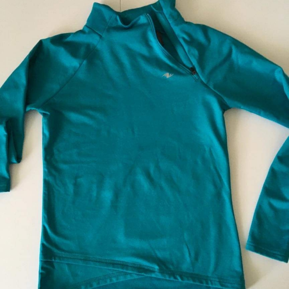 Girls Large Athletic works (Dri Heat) Sweater.